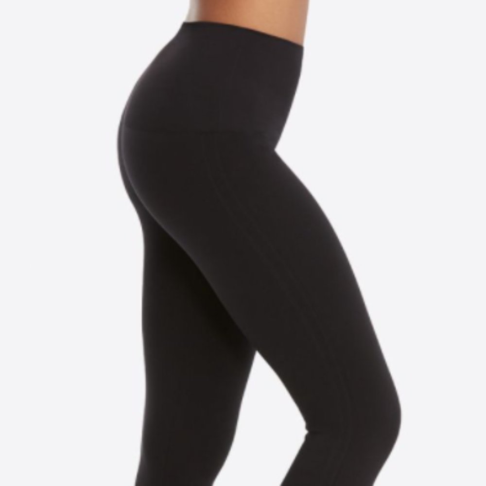 Spanx Look At Me Now Seamless Leggings - Medium